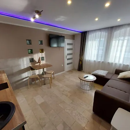 Apartament Invest Dworcowa 1 I 2