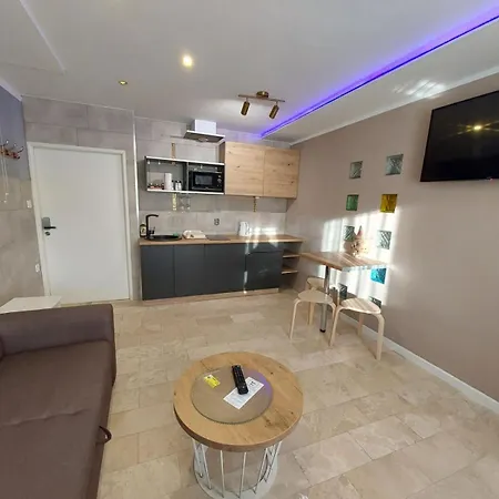 Invest Dworcowa 1 I 2 Apartament *