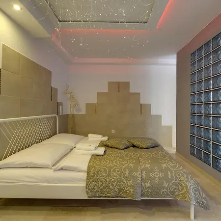 Invest Dworcowa 1 I 2 シクラルスカ・ポレンバ