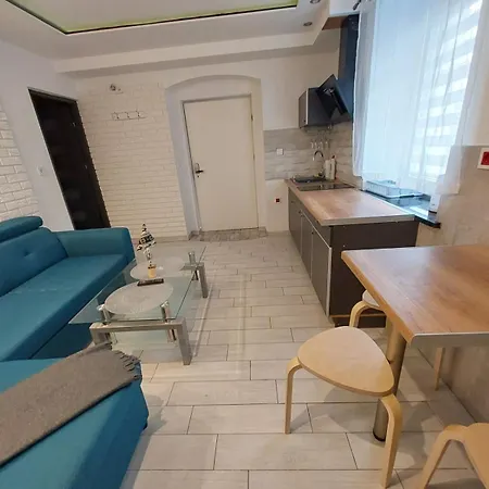 Invest Dworcowa 1 I 2