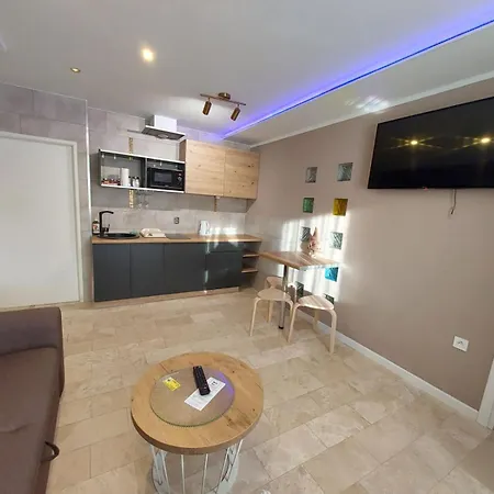 Invest Dworcowa 1 I 2 * シクラルスカ・ポレンバ