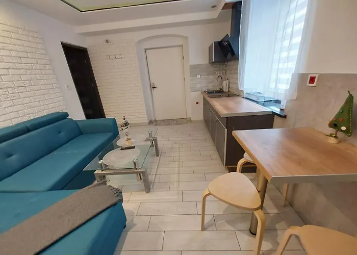 Invest Dworcowa 1 I 2