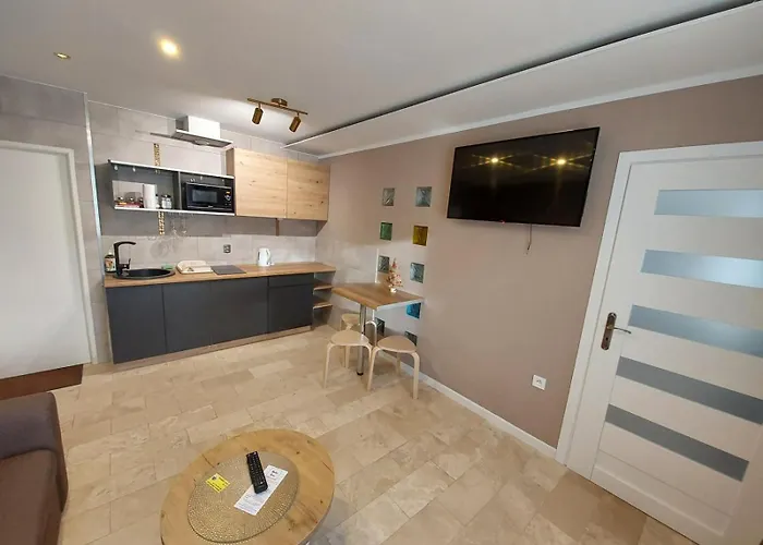 Invest Dworcowa 1 I 2 *